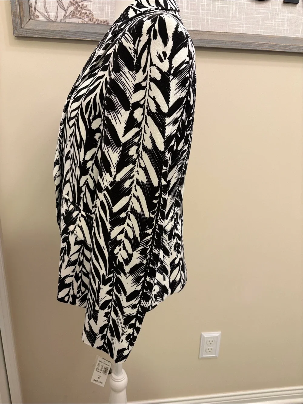 Roz & Ali Leaf-Print Blazer size 6 NWT